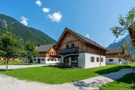 Luxery Salzkammergut Chalet E (AT-8400)